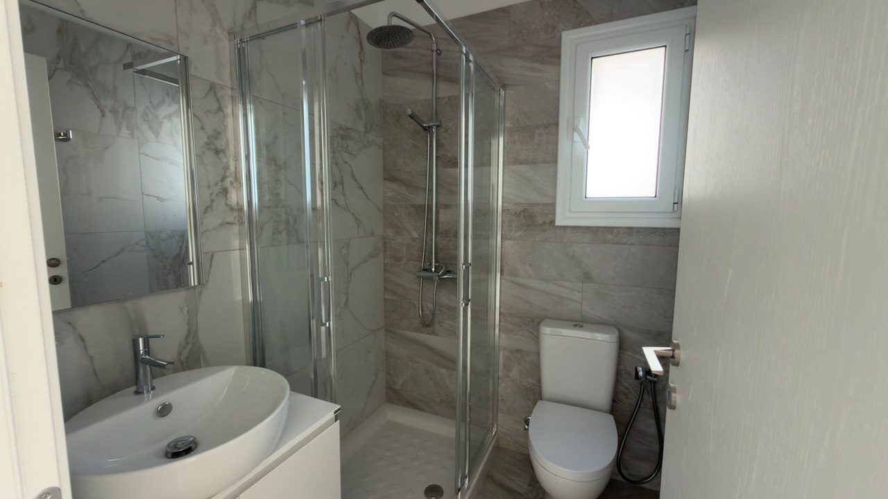 4 BR Villa with Private Swimming Pool in Potamos Germasogeias, Limassol photo 13