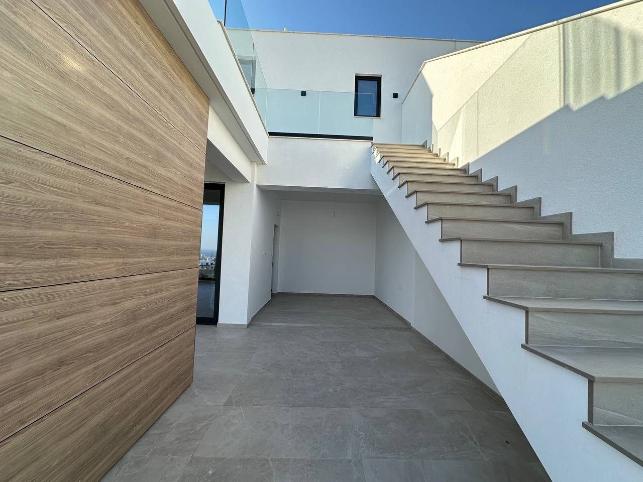 5 BR Penthouse in Agios Athanasios photo 10