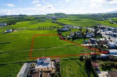 Shared residential field in Athienou, Larnaca thumbnail 2