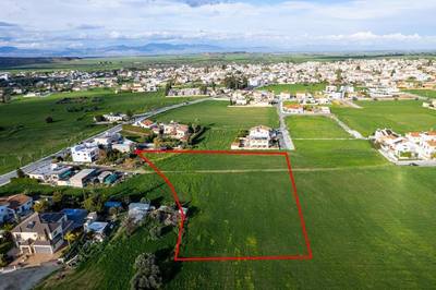 Shared residential field in Athienou, Larnaca thumbnail 4