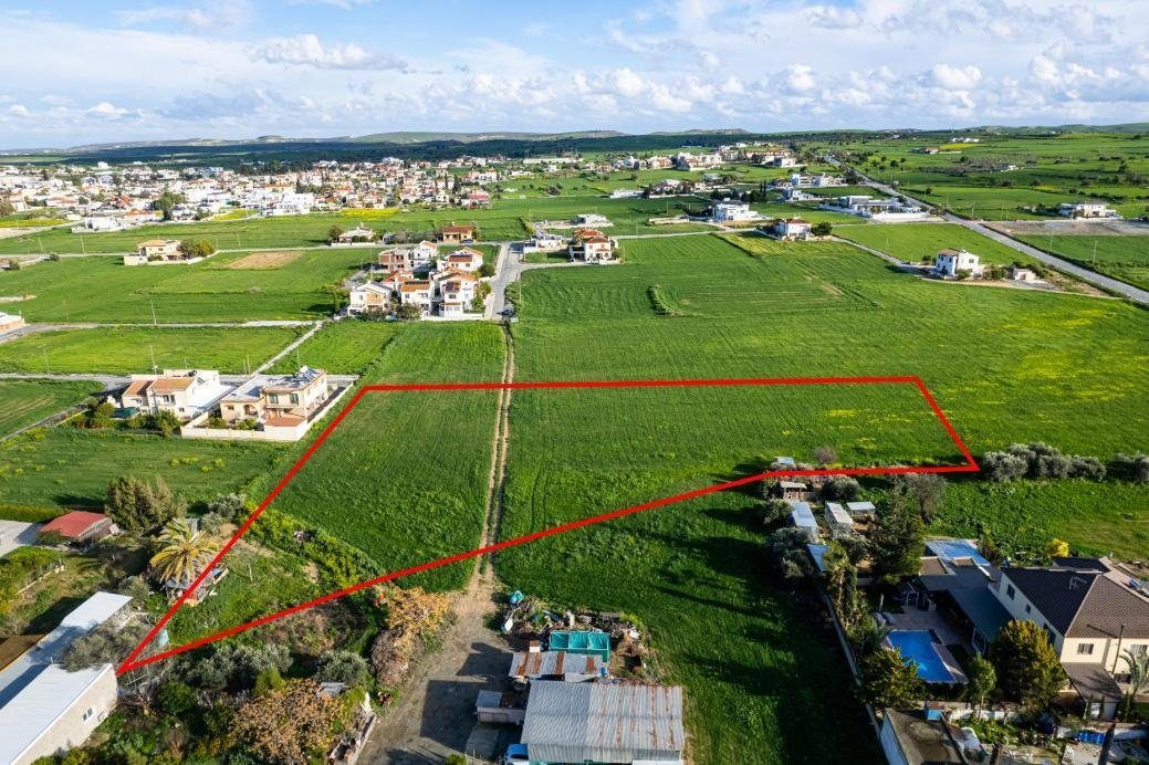 Shared residential field in Athienou, Larnaca photo 3