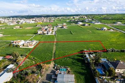 Shared residential field in Athienou, Larnaca thumbnail 3