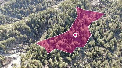 Residential field in Lagoudera, Nicosia thumbnail 2