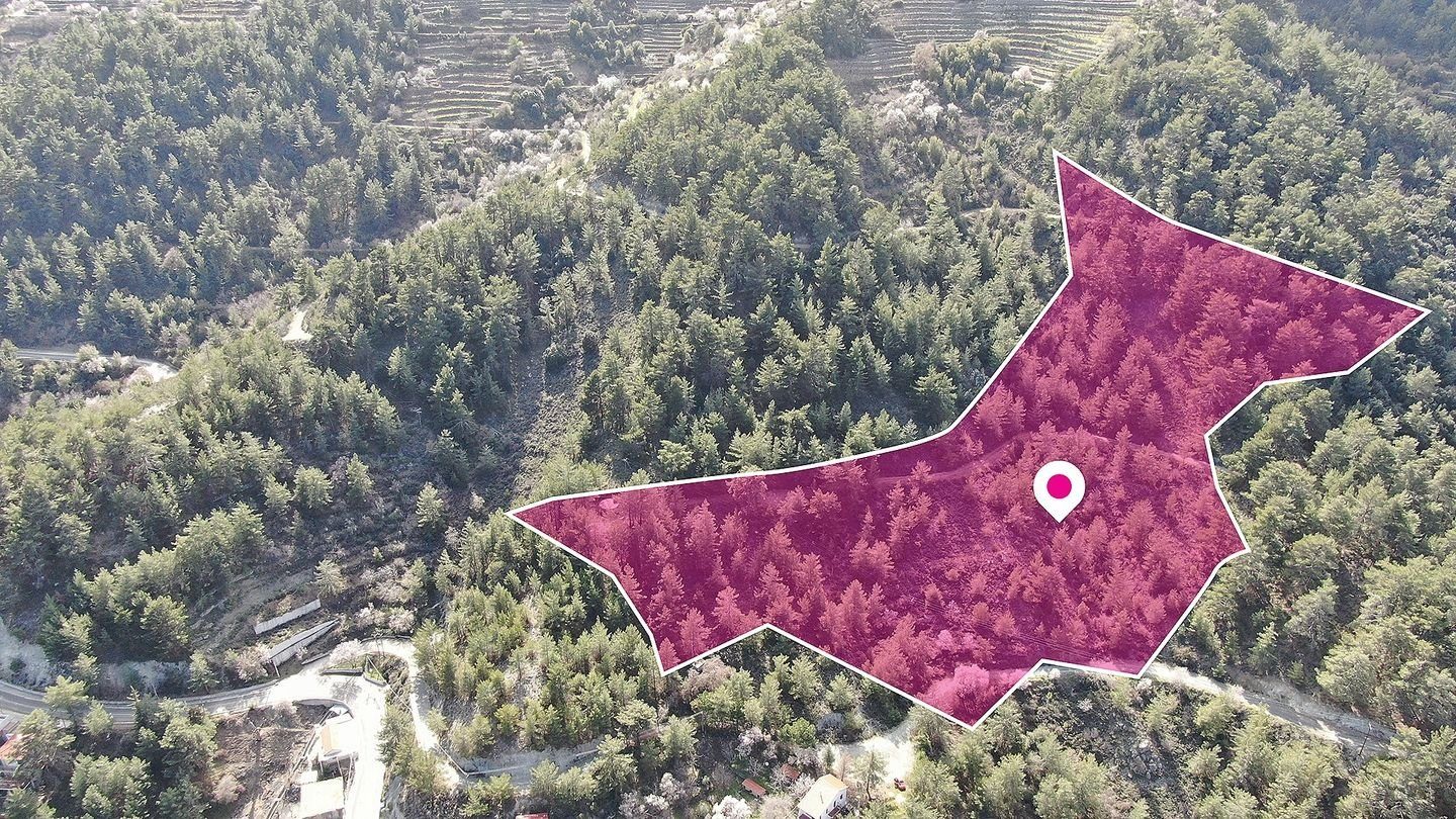 Residential field in Lagoudera, Nicosia photo 1