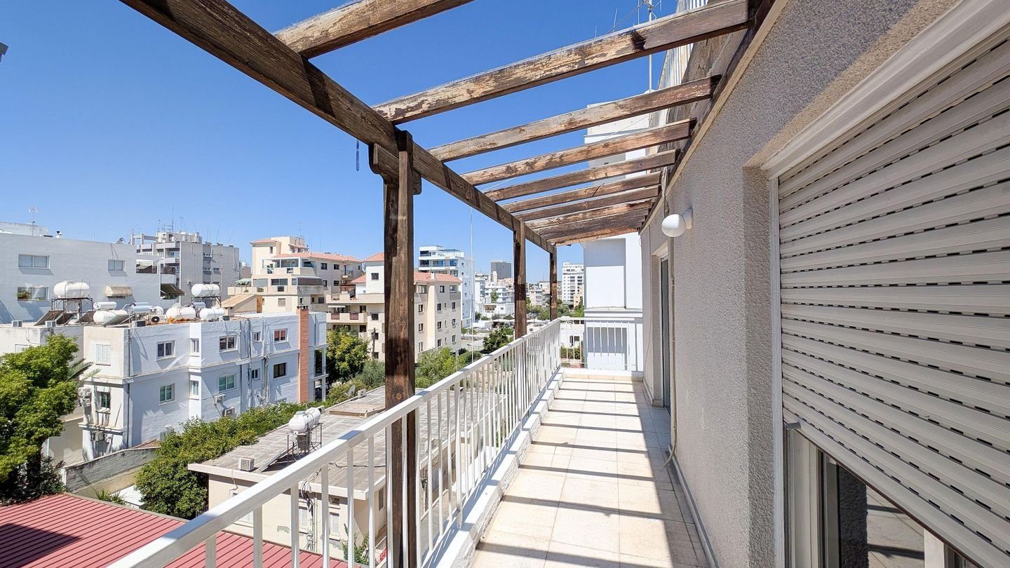 Top Floor Three-Bedroom apartment in City Center, Nicosia photo 16