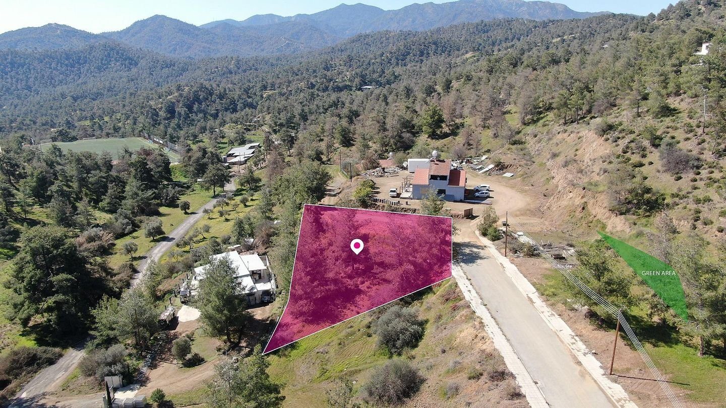 Residential field in Kapedes, Nicosia photo 3