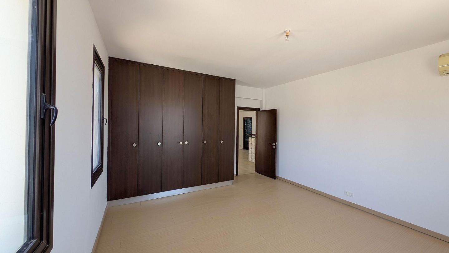 Four-Bedroom mansion in Livadia, Larnaca photo 18