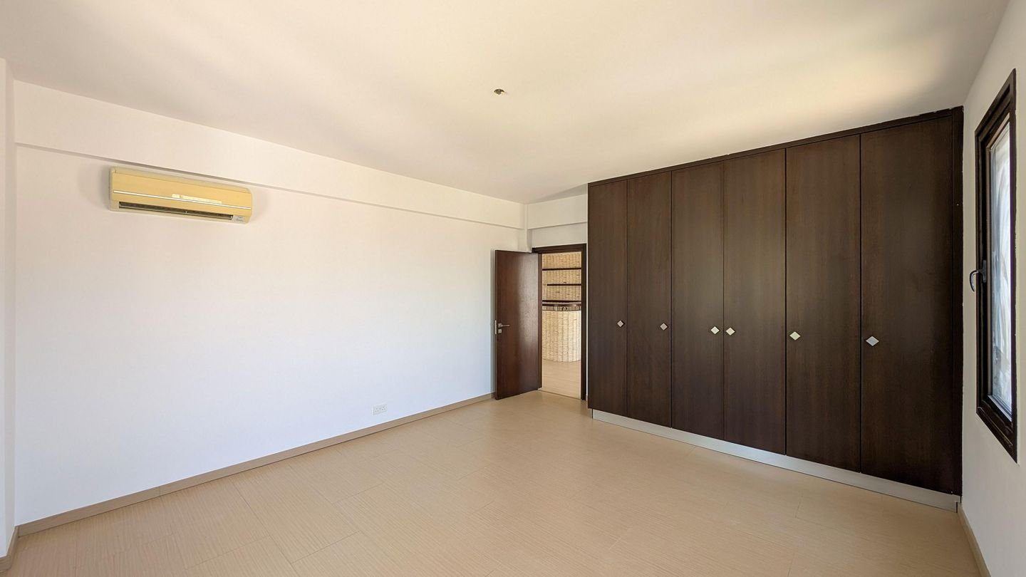 Four-Bedroom mansion in Livadia, Larnaca photo 22