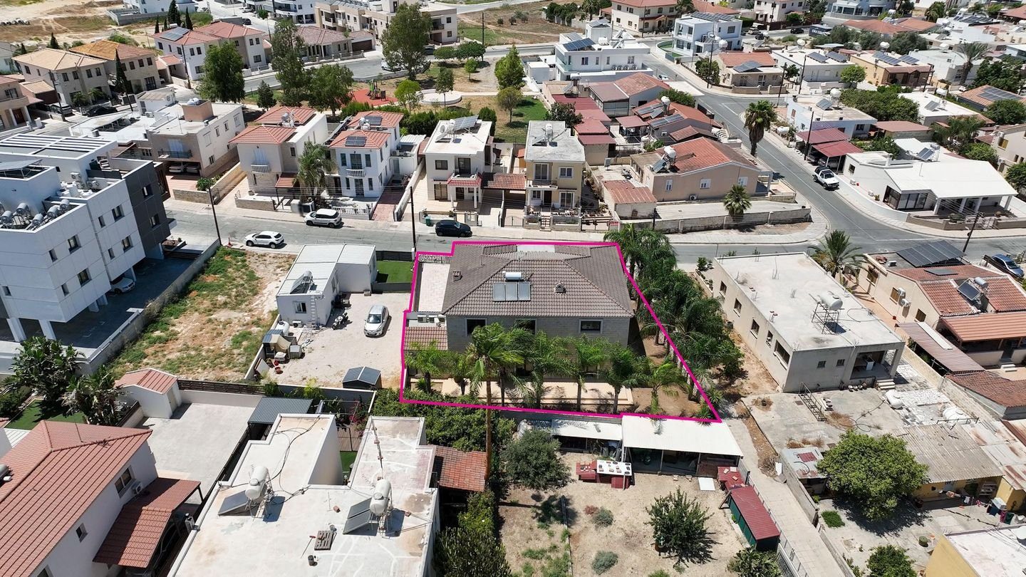 Four-Bedroom mansion in Livadia, Larnaca photo 5