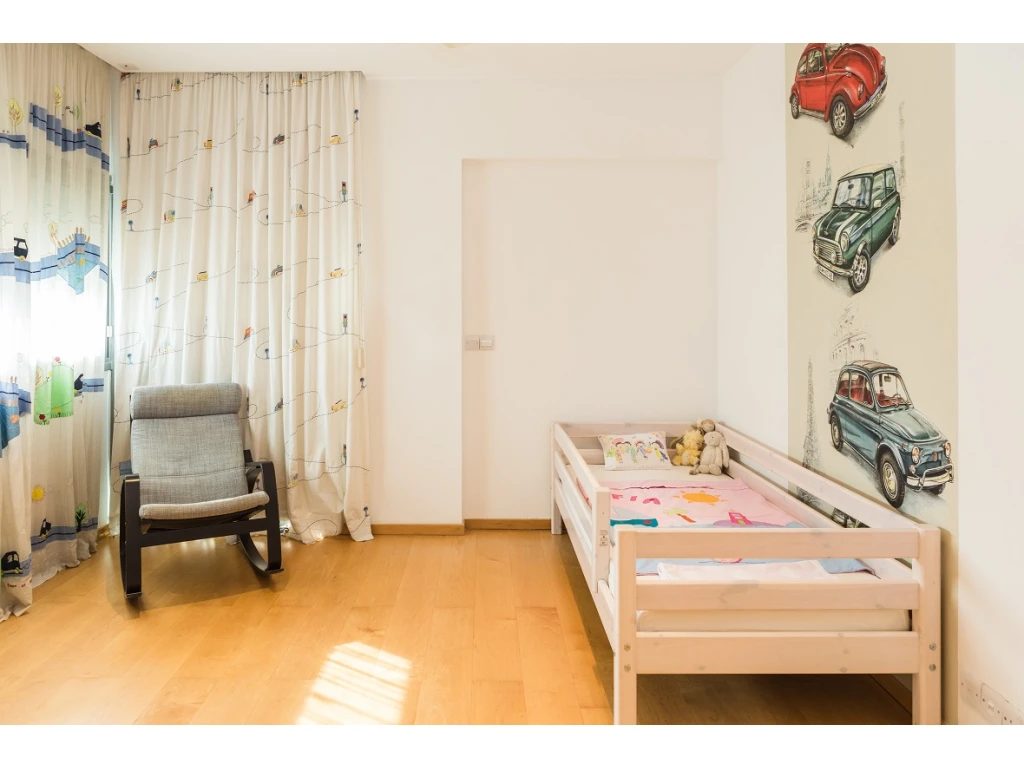 4 BR Penthouse in Neapolis, Limassol photo 9