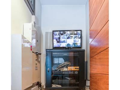 4 BR Penthouse in Neapolis, Limassol thumbnail 19