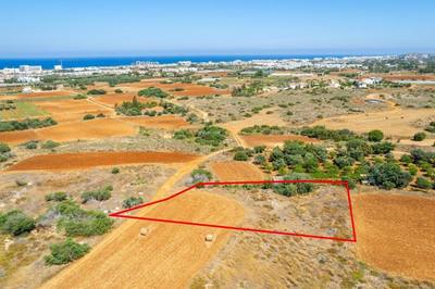 Shared residential field in Deryneia, Famagusta thumbnail 4