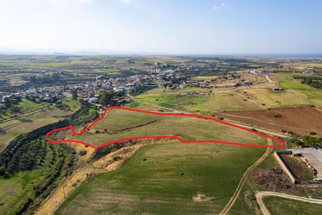 Field in Potami, Nicosia photo 1