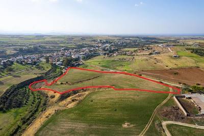 Field in Potami, Nicosia thumbnail 1