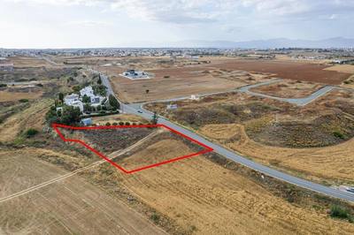 Residential field in Lakatamia, Nicosia thumbnail 1
