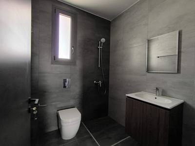 2 BR Penthouse in Arch Makarios III, Larnaca thumbnail 8