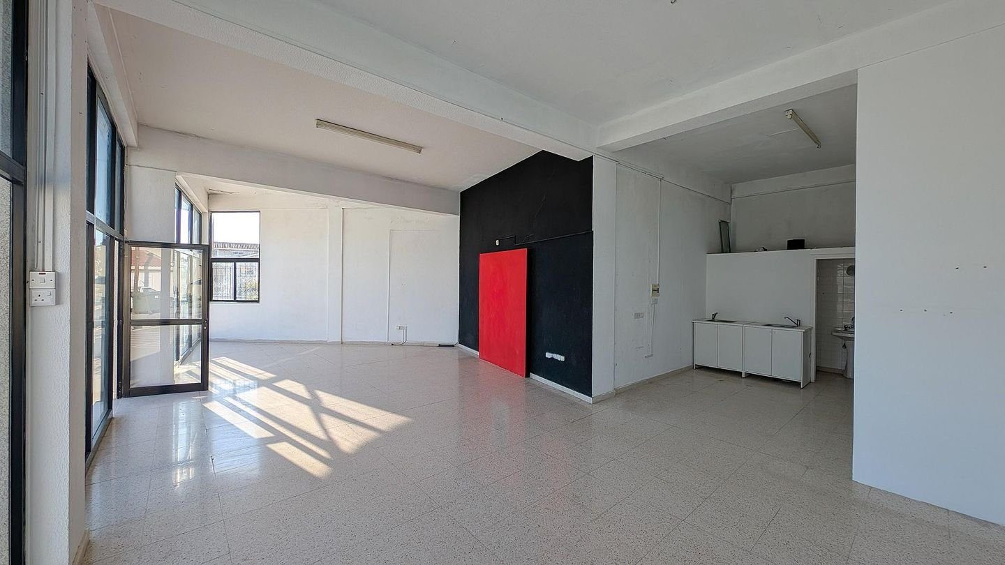 Building with two shops located in  Anafotida, Larnaca photo 14