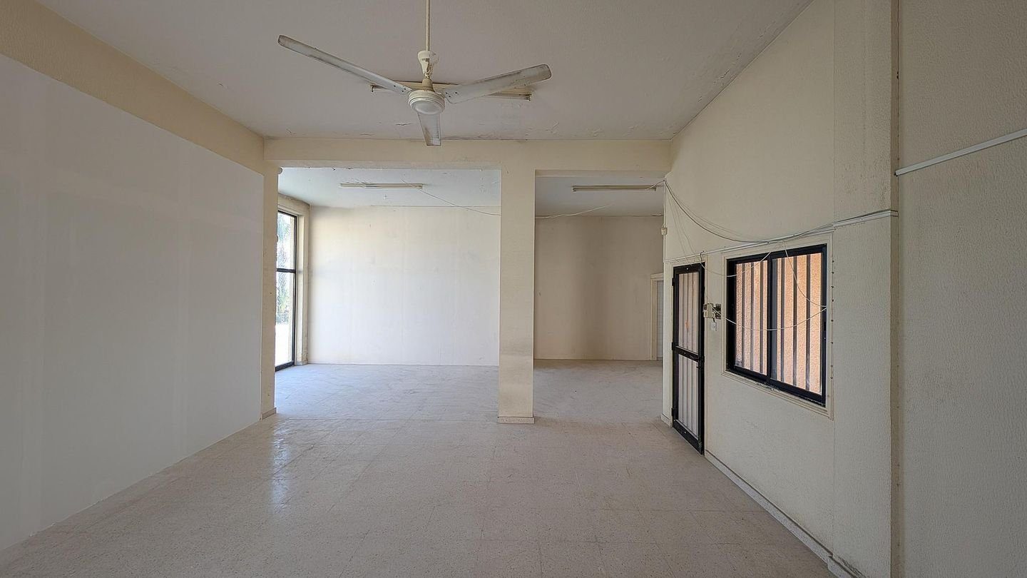 Building with two shops located in  Anafotida, Larnaca photo 16