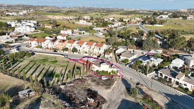Building with two shops located in  Anafotida, Larnaca thumbnail 5