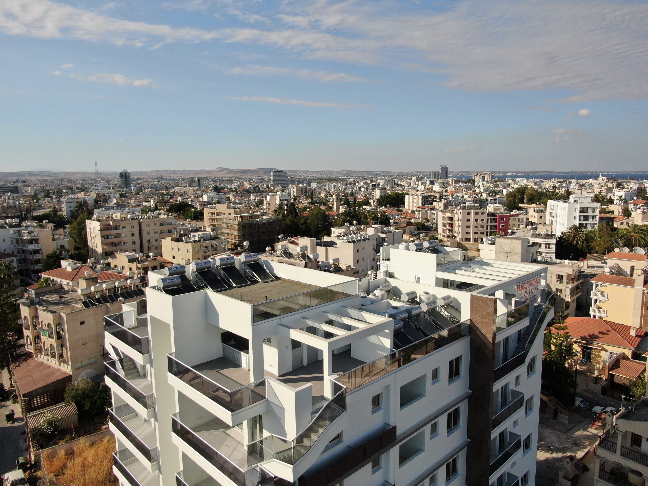 4 BR Penthouse in Chrysopolitissa, Larnaca photo 5