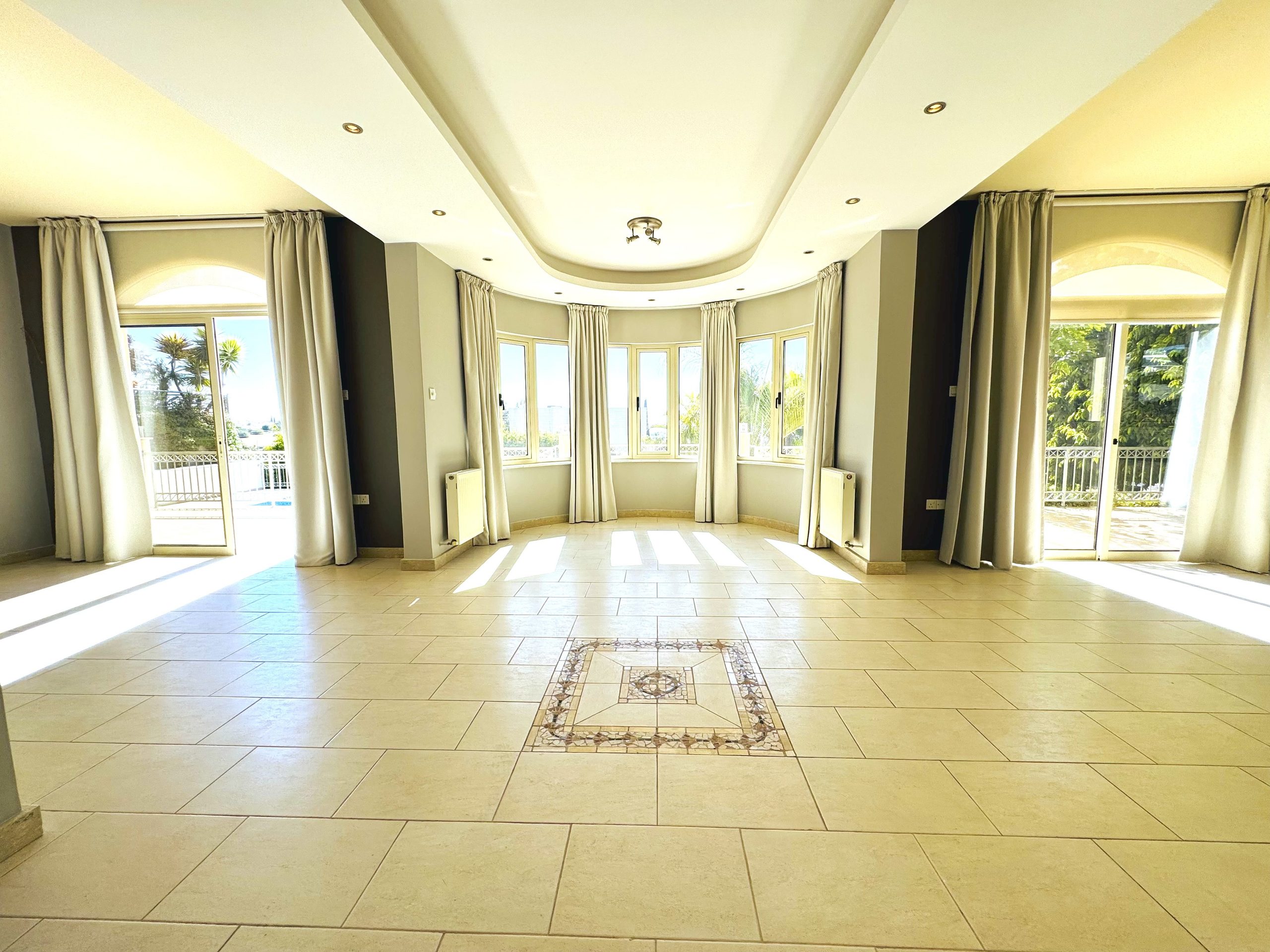 5 BR Villa in Limassol, Germasogeia photo 17