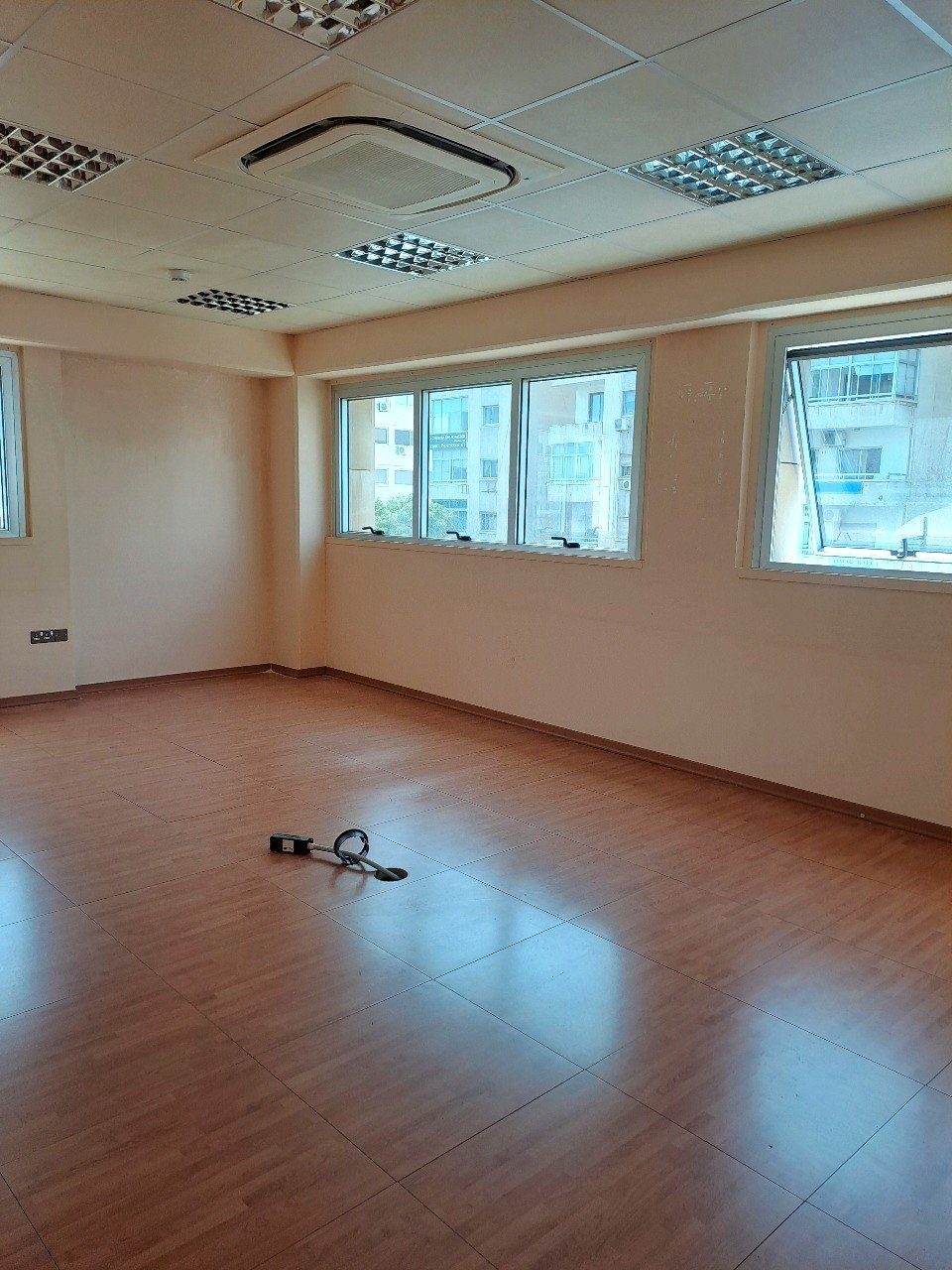 Office in Neapolis, Limassol photo 1