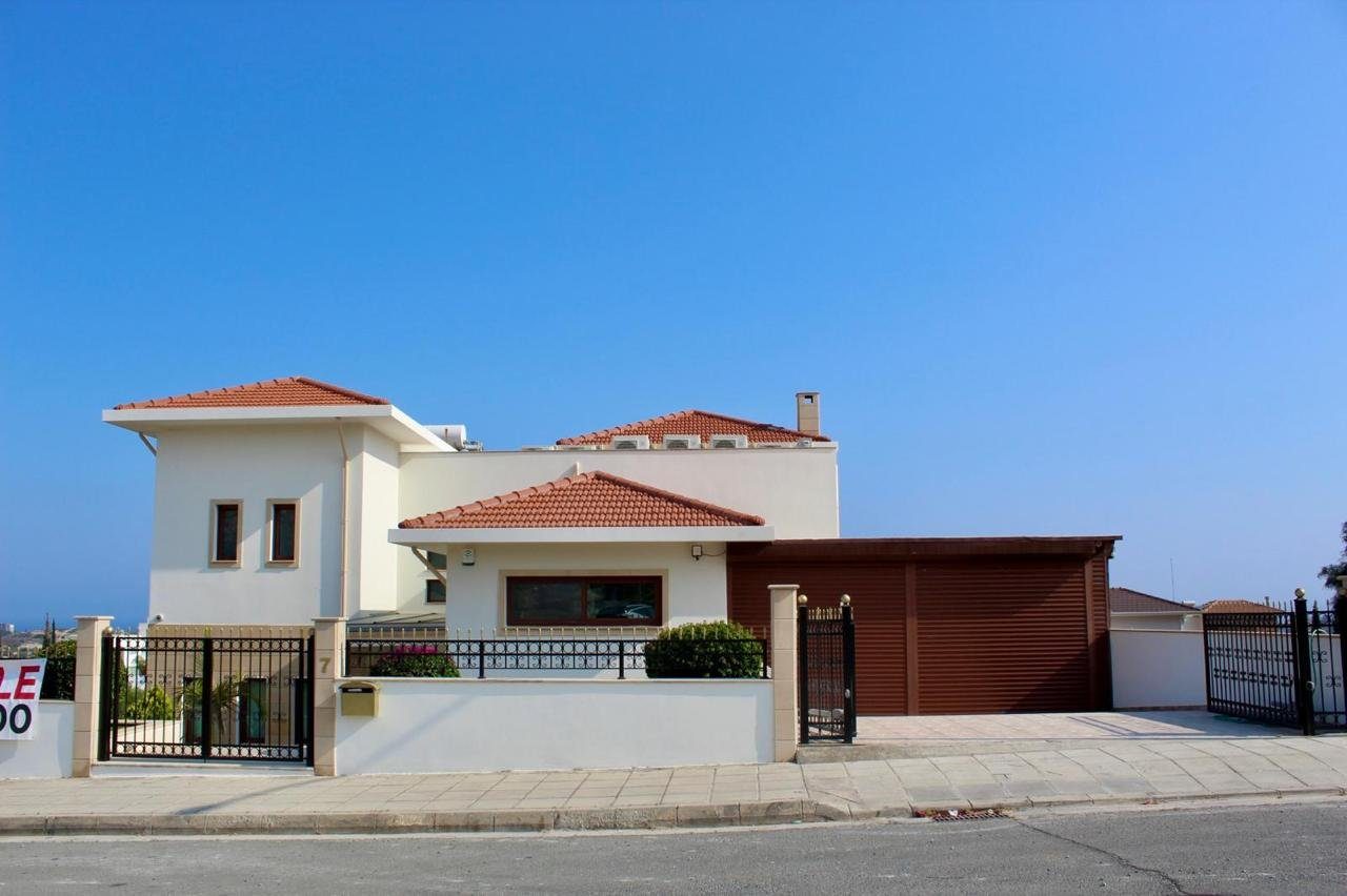 6 BR House in Agia Paraskevi, Limassol — photo 8