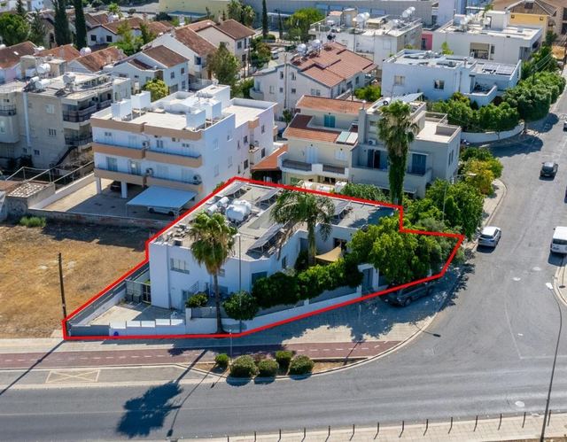 5 bedroom house in Platy Aglantzias, Nicosia