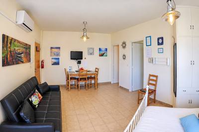 Studio z widokiem na morze w Ajia Napa, Limassol, miniatura 2