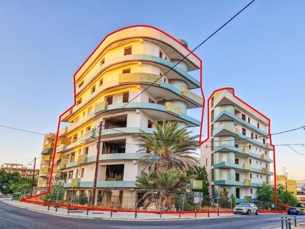 Residential building blocks in Agioi Konstantinou & Elenis, Nicosia photo 1